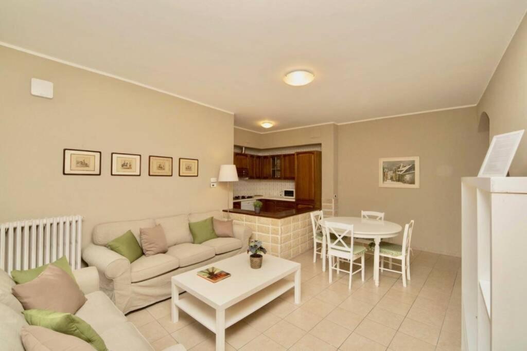 Contempora Apartments - Ca' Brenta Garden Сан-Феделе-Интельви Экстерьер фото